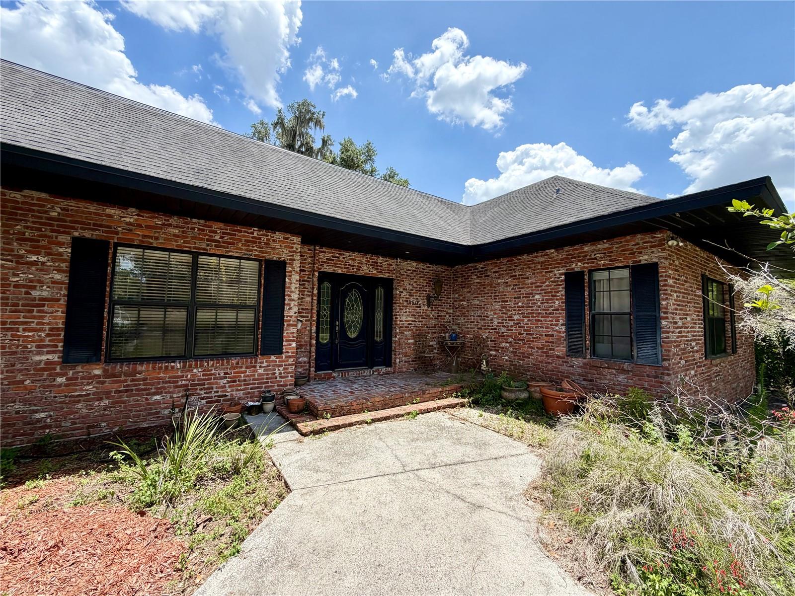 1880 HERMOSA AVENUE