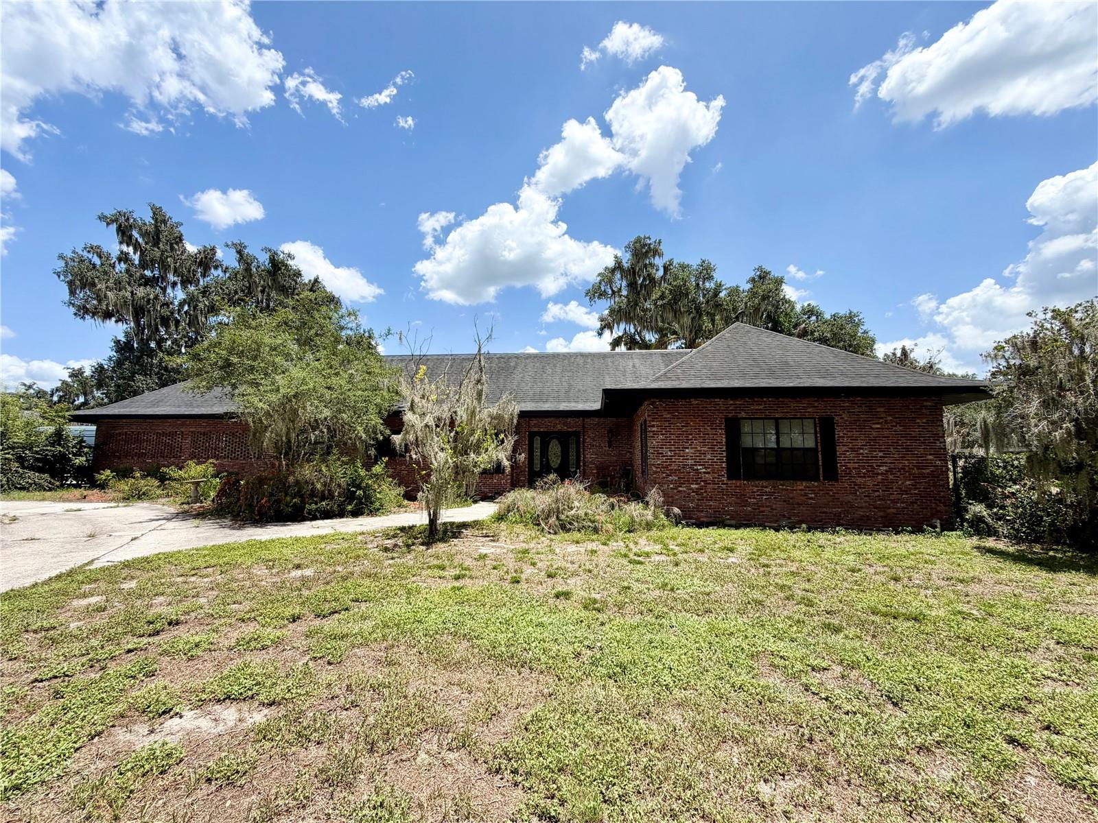 1880 HERMOSA AVENUE