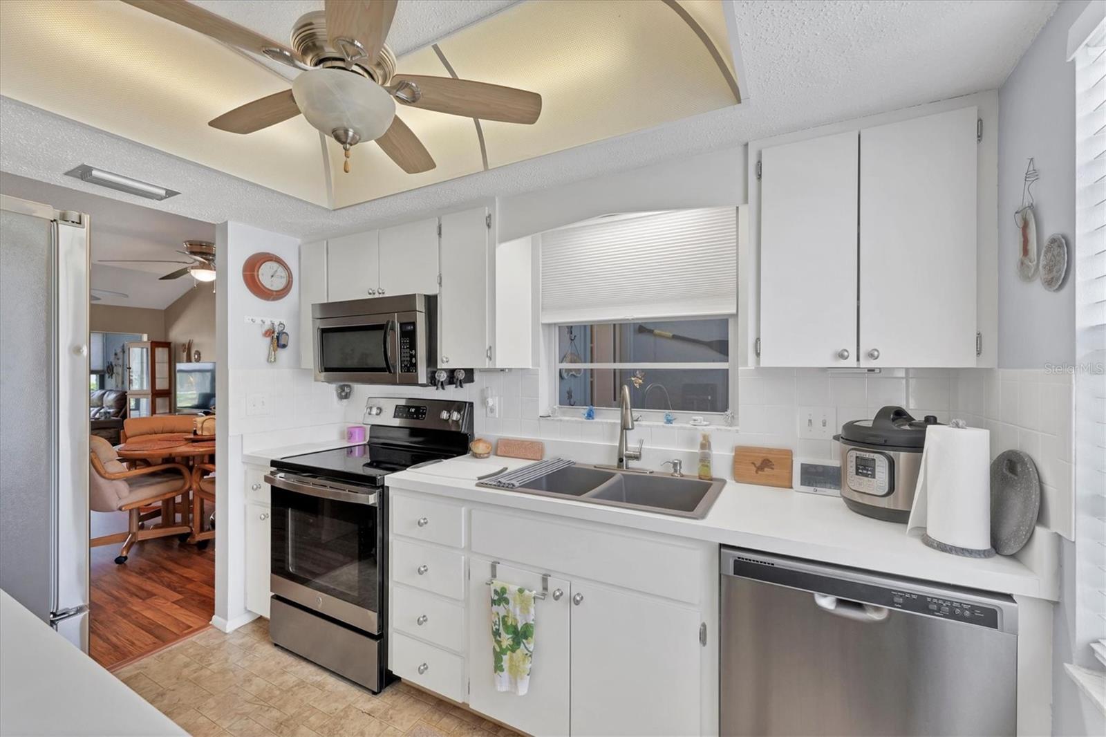 VILLAGE AT WILDFLOWER CC PH 04 B - Residential