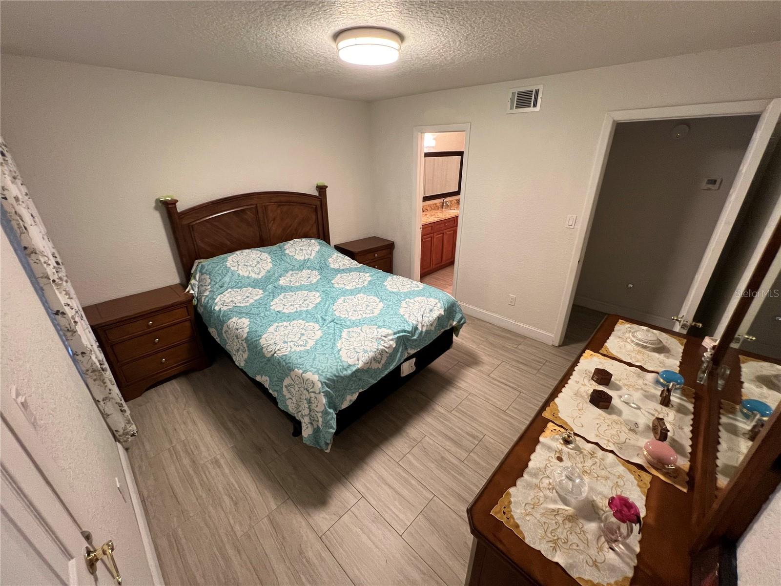 REGENCY GARDENS - Residential