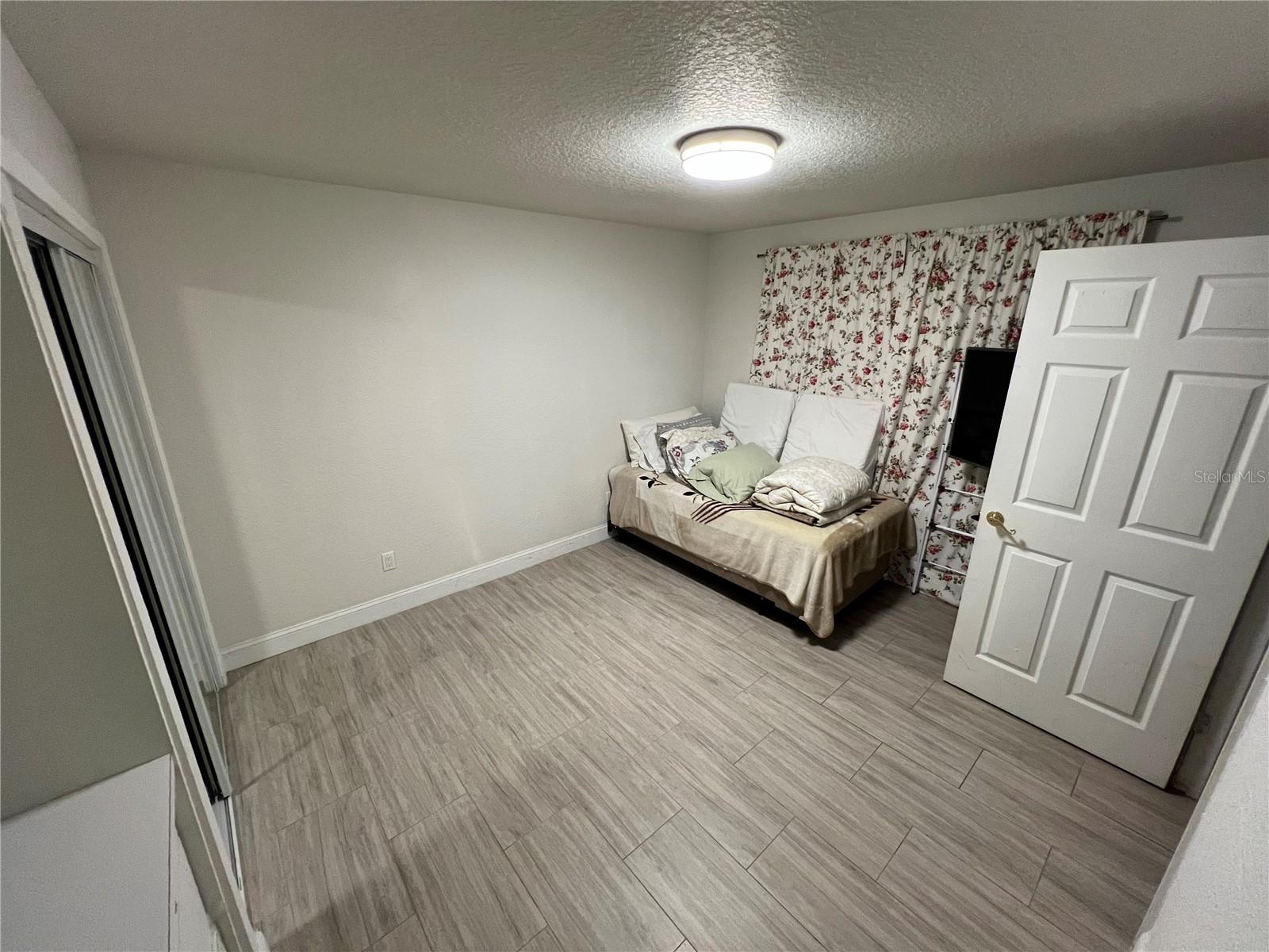 REGENCY GARDENS - Residential