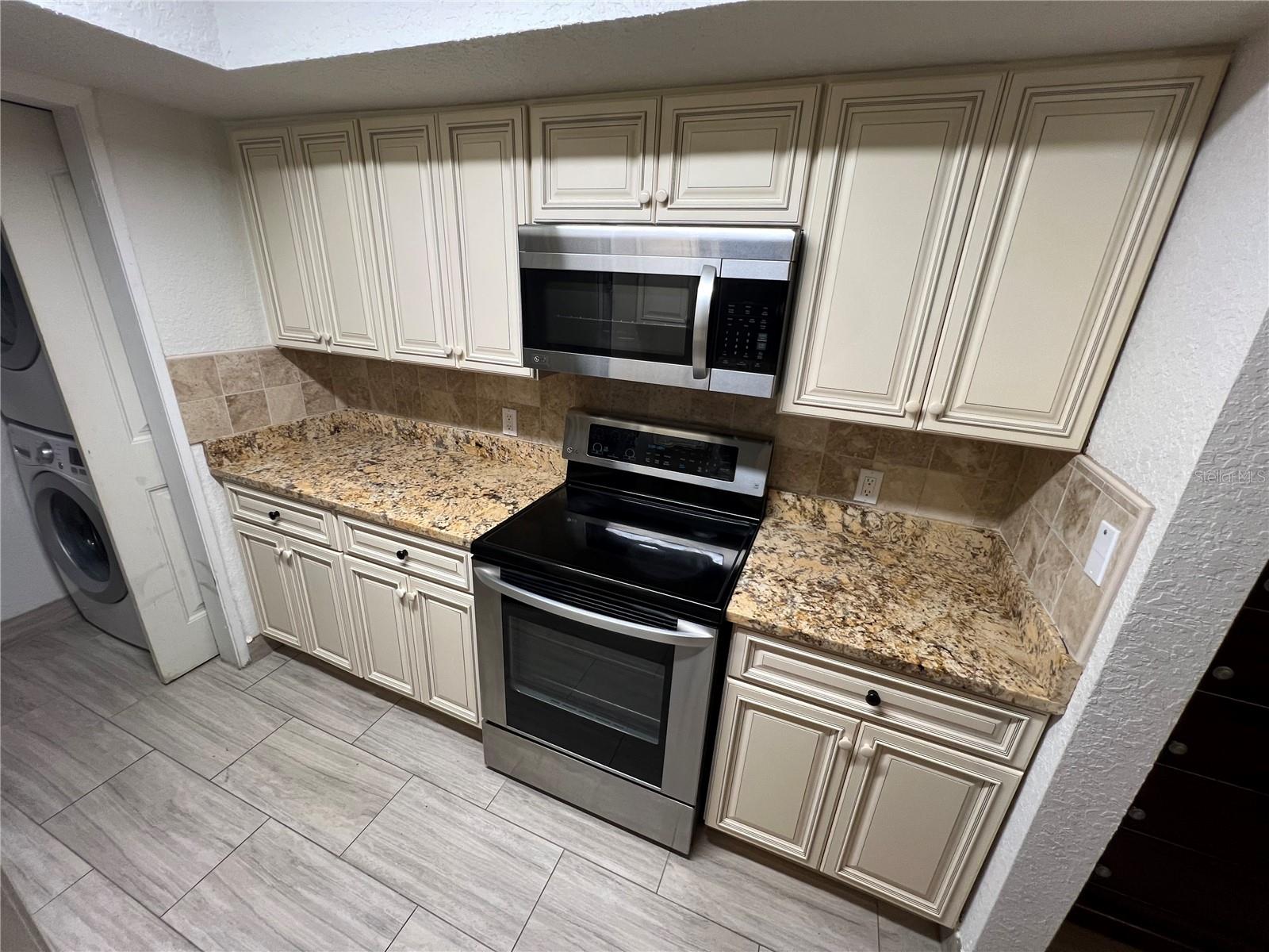 REGENCY GARDENS - Residential
