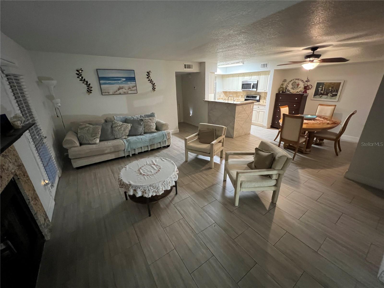 REGENCY GARDENS - Residential