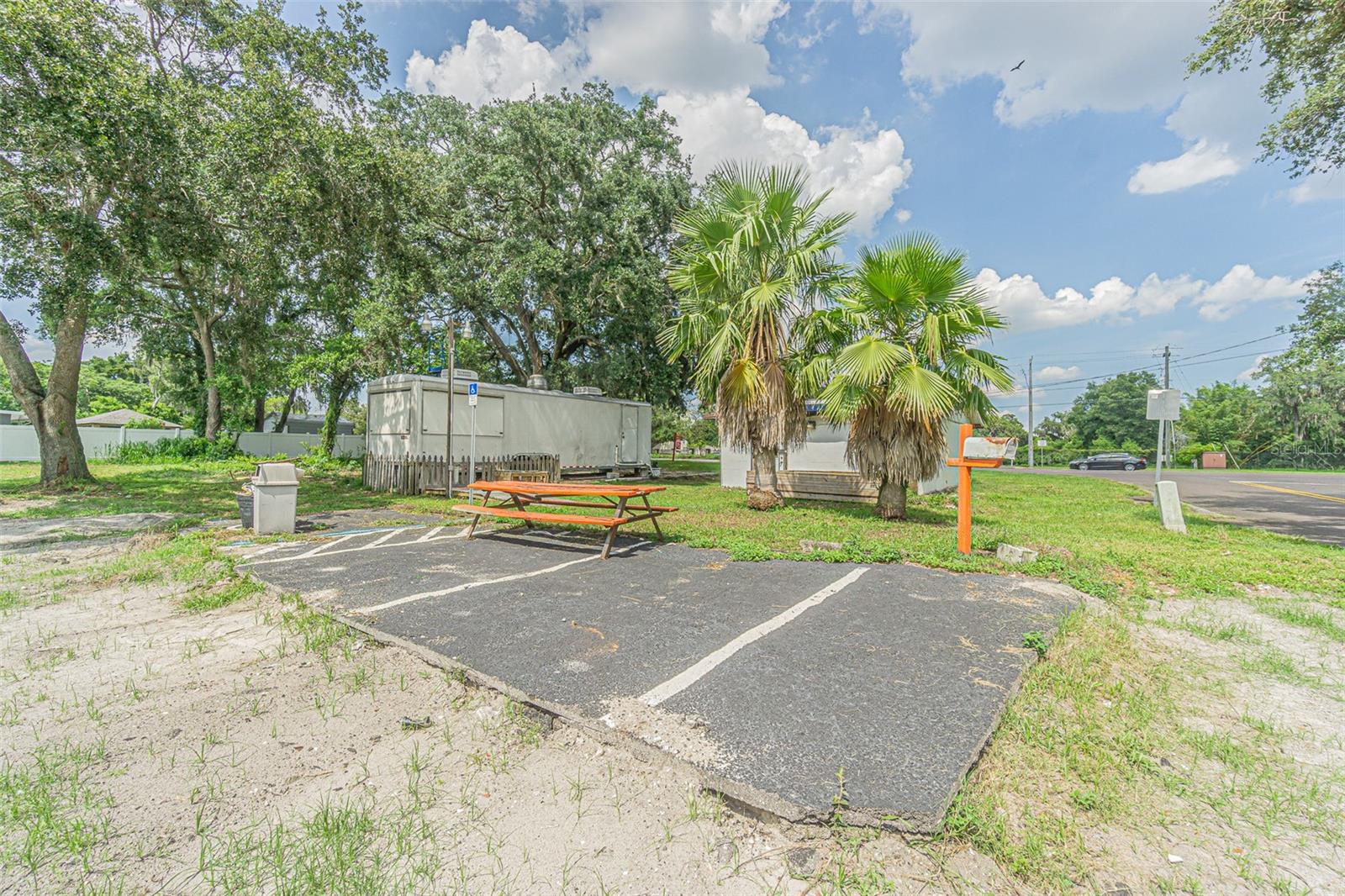 TEMPLE CREST UNIT 3 - Commercial Sale