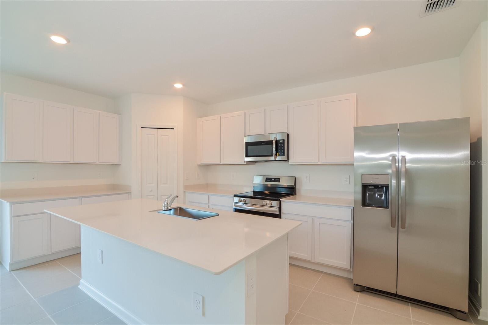 PEACE CRK RESERVE - Residential Lease