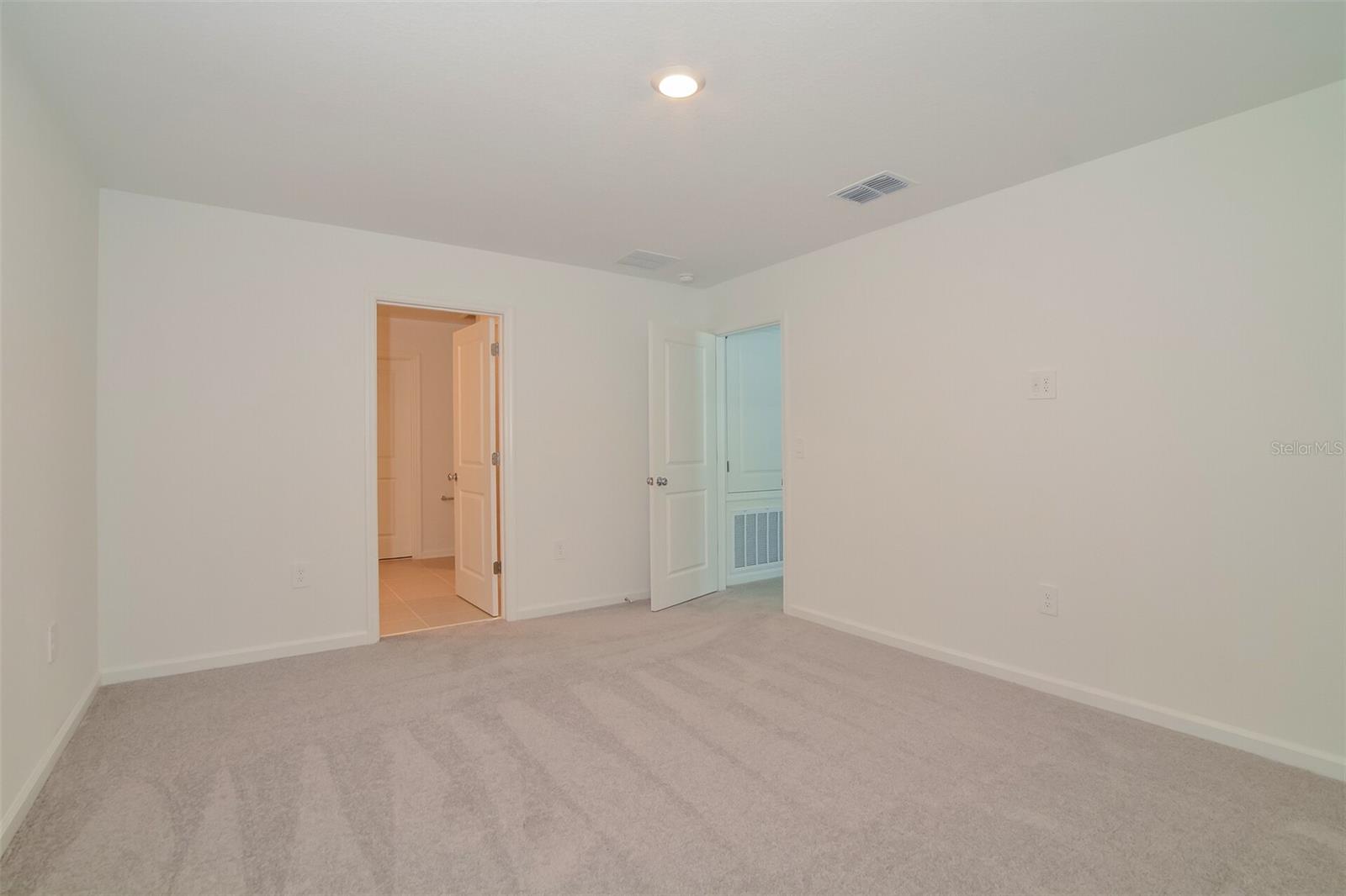 PEACE CRK RESERVE - Residential Lease