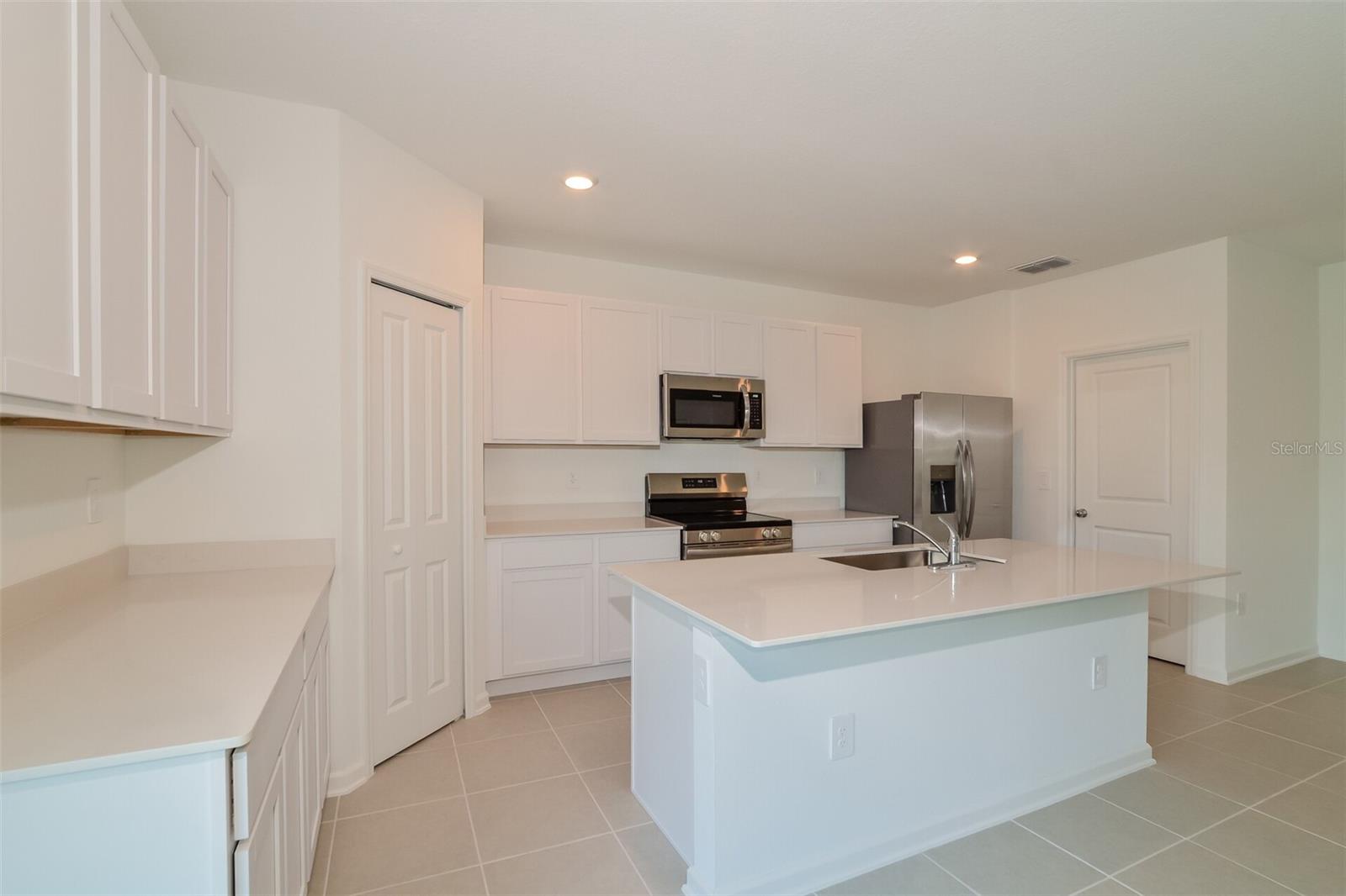 PEACE CRK RESERVE - Residential Lease