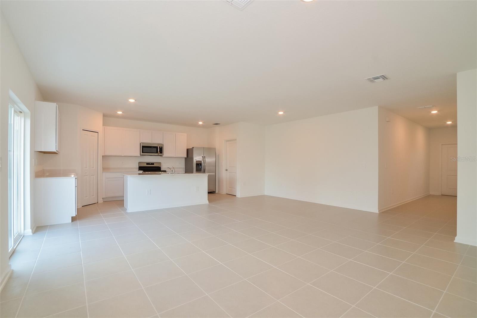 PEACE CRK RESERVE - Residential Lease