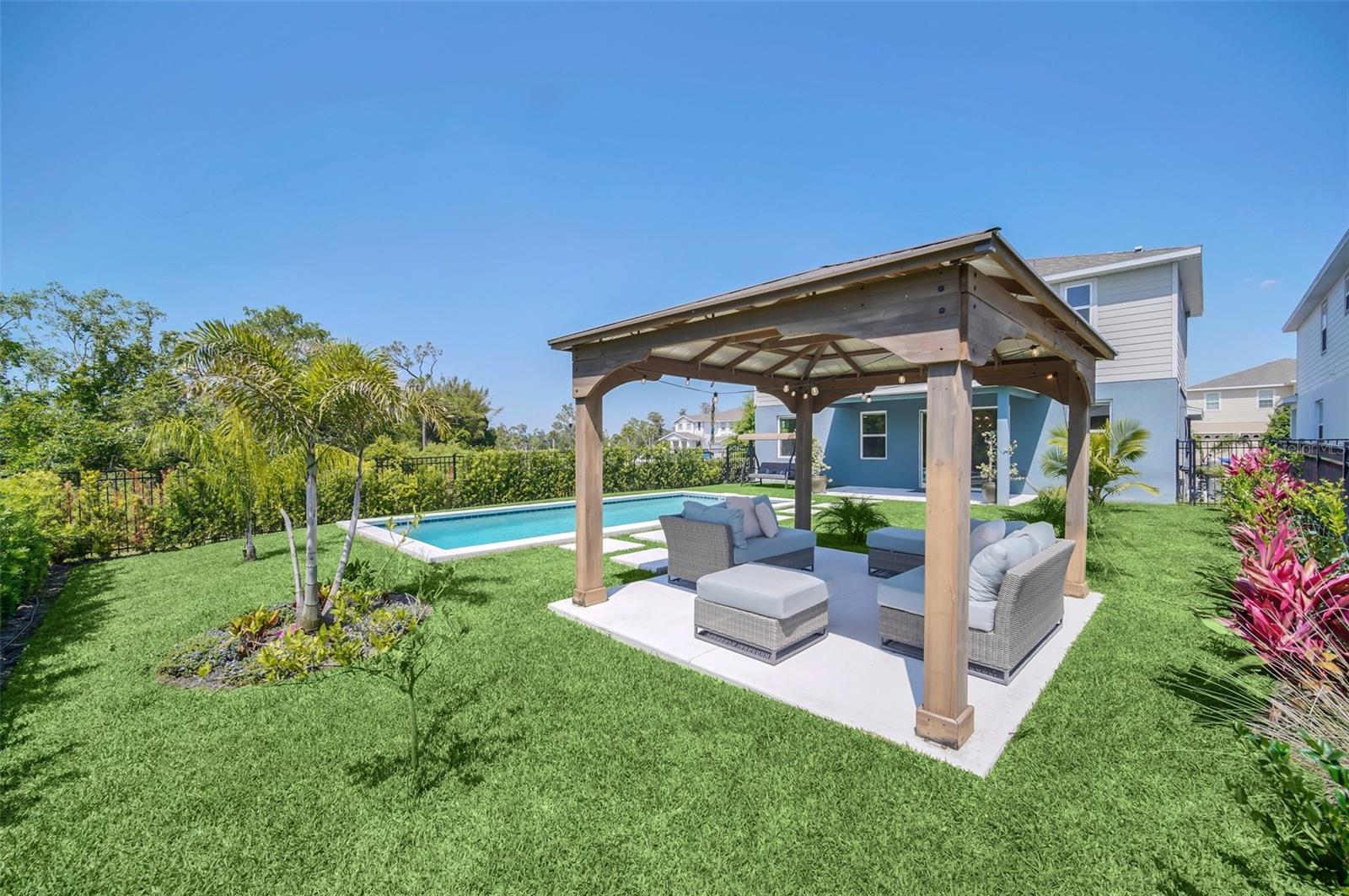SANCTUARY/LKS/WINDERMERE - Residential Lease