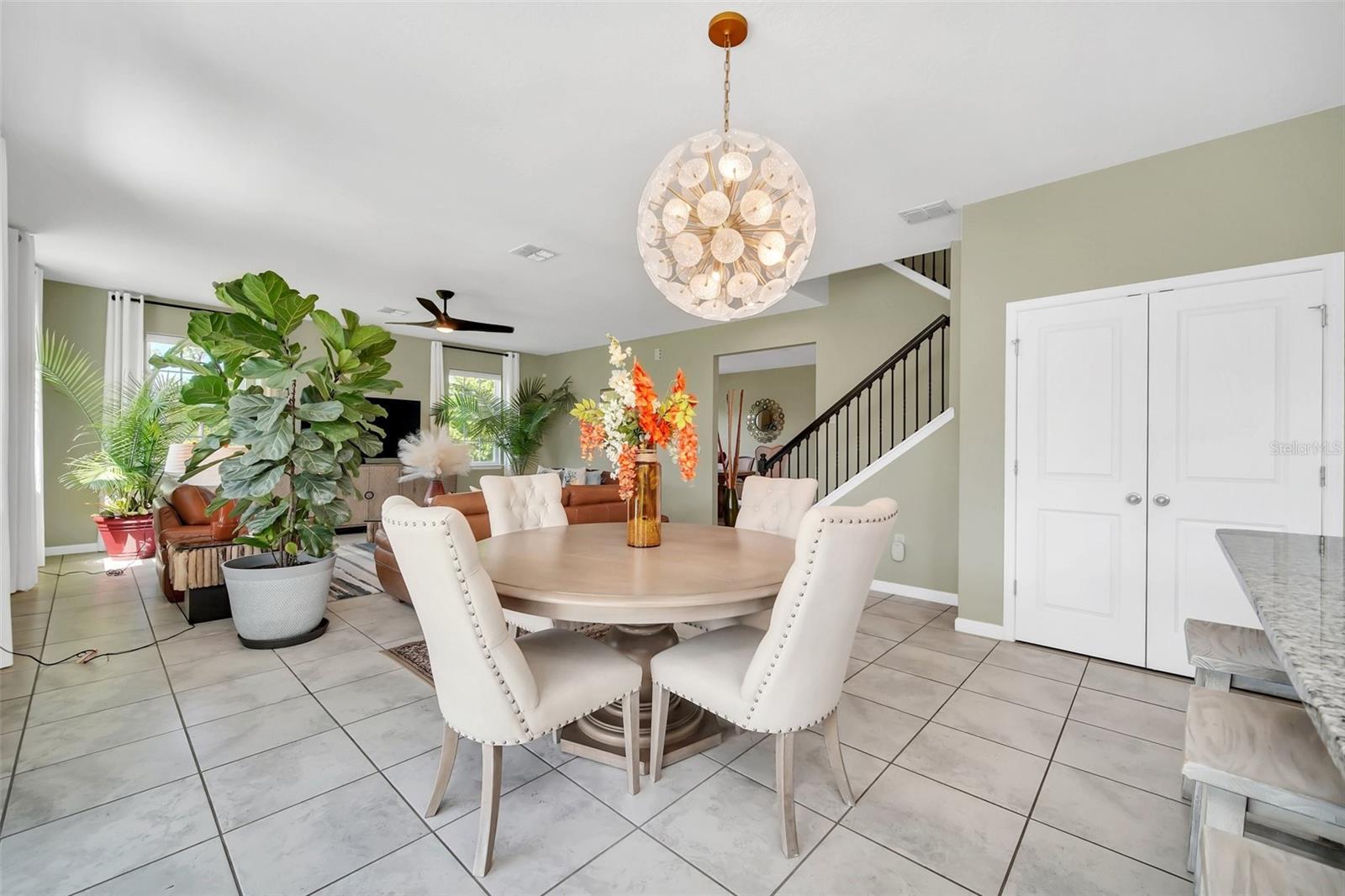 SANCTUARY/LKS/WINDERMERE - Residential Lease