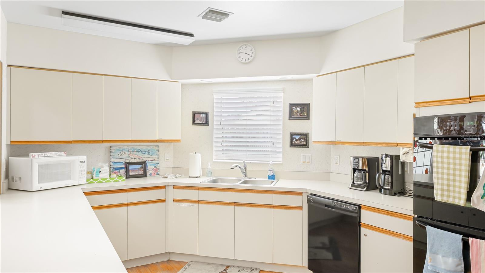 CASA DEL SOL SEC VI - Residential