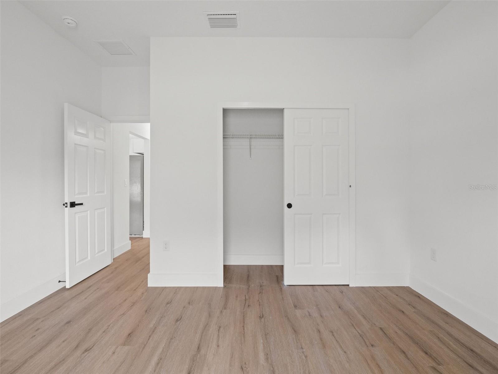 SILVER SPGS SHORES UN #38 - Residential