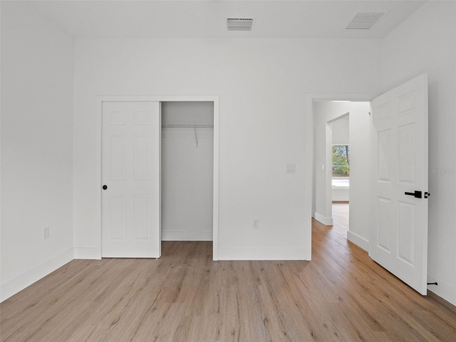 SILVER SPGS SHORES UN #38 - Residential