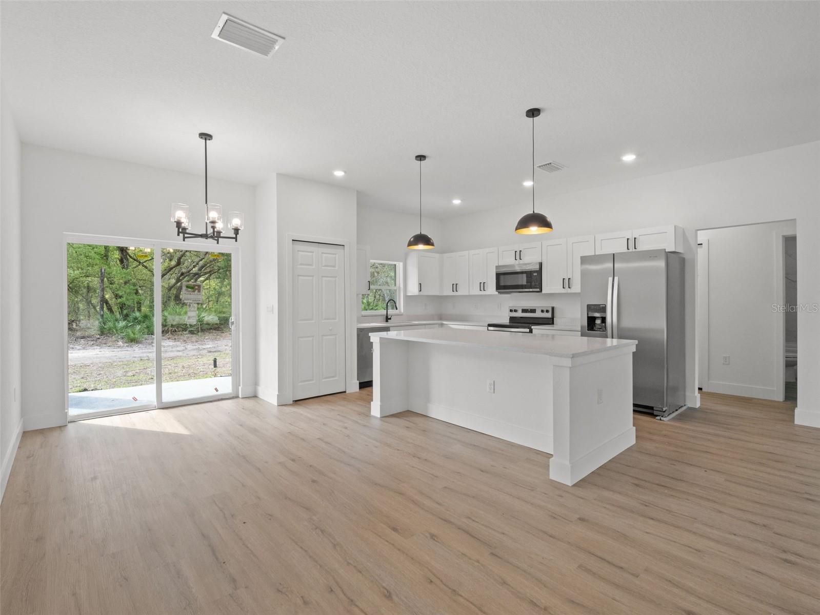 SILVER SPGS SHORES UN #38 - Residential