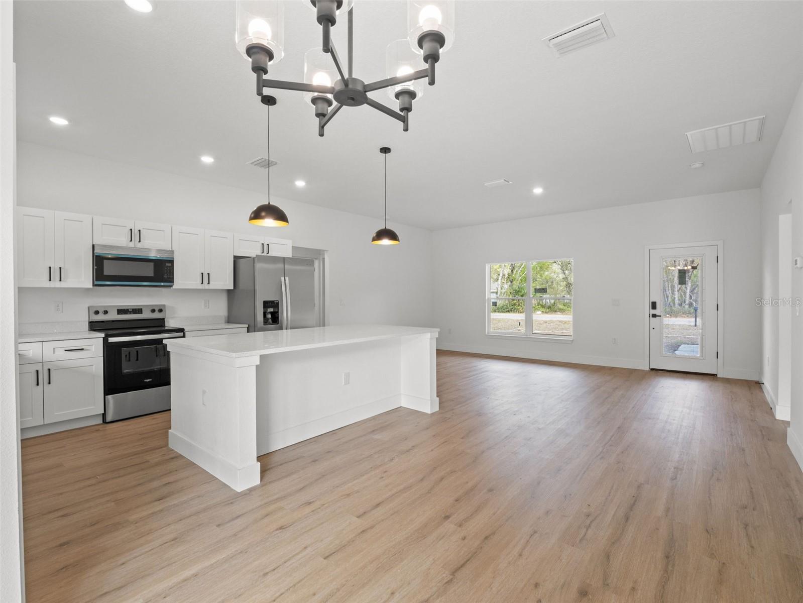 SILVER SPGS SHORES UN #38 - Residential