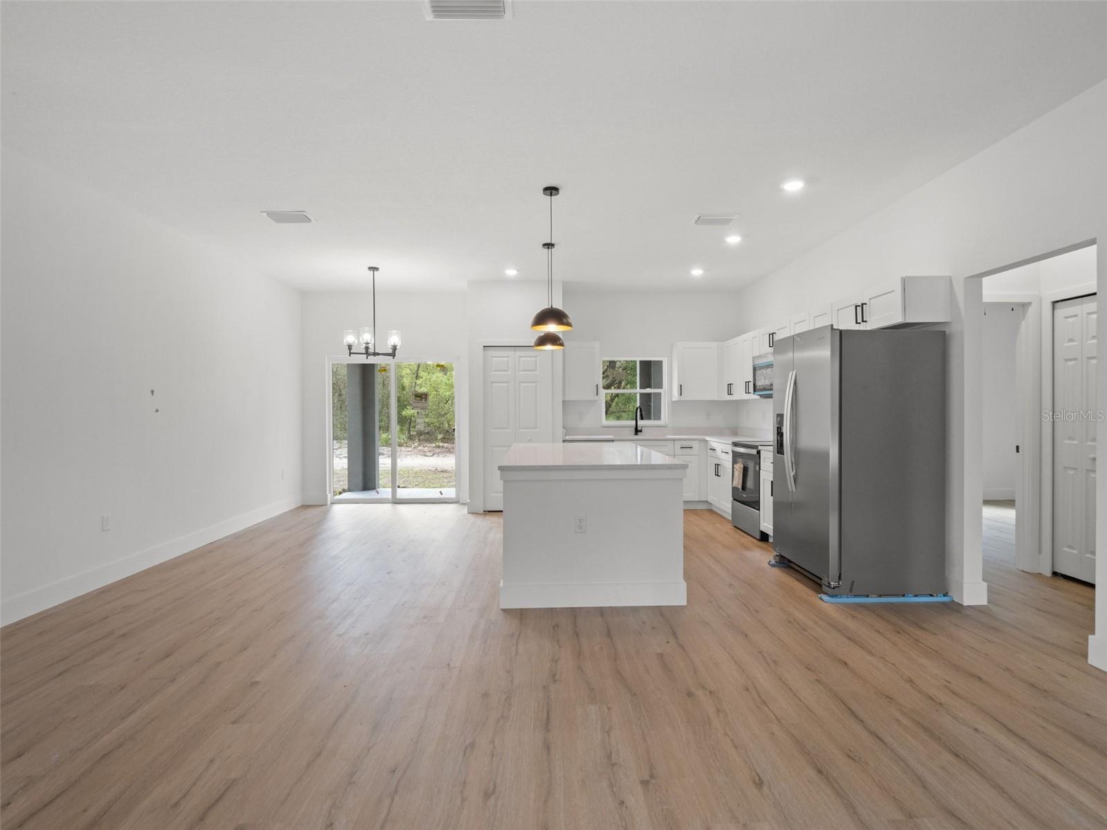 SILVER SPGS SHORES UN #38 - Residential