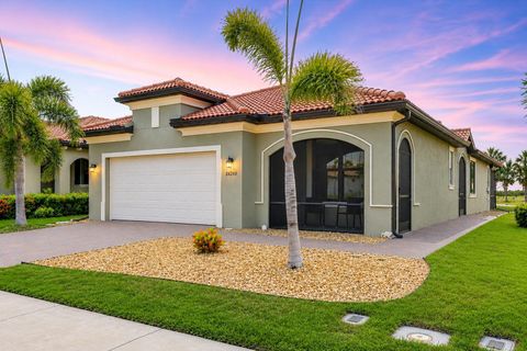 Photo of 24260 Spartina Drive, Venice, FL 34293 (MLS # A4698215)