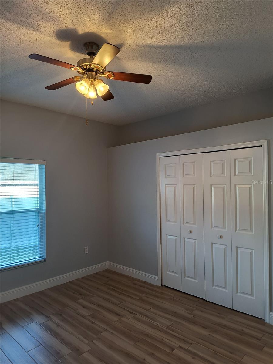 CANOE CREEK LAKES UNIT 1 - Residential Lease