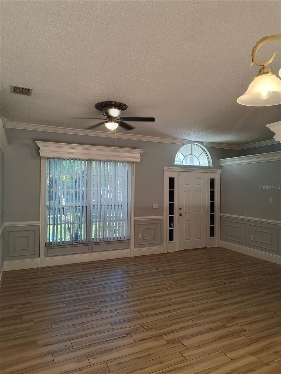 CANOE CREEK LAKES UNIT 1 - Residential Lease