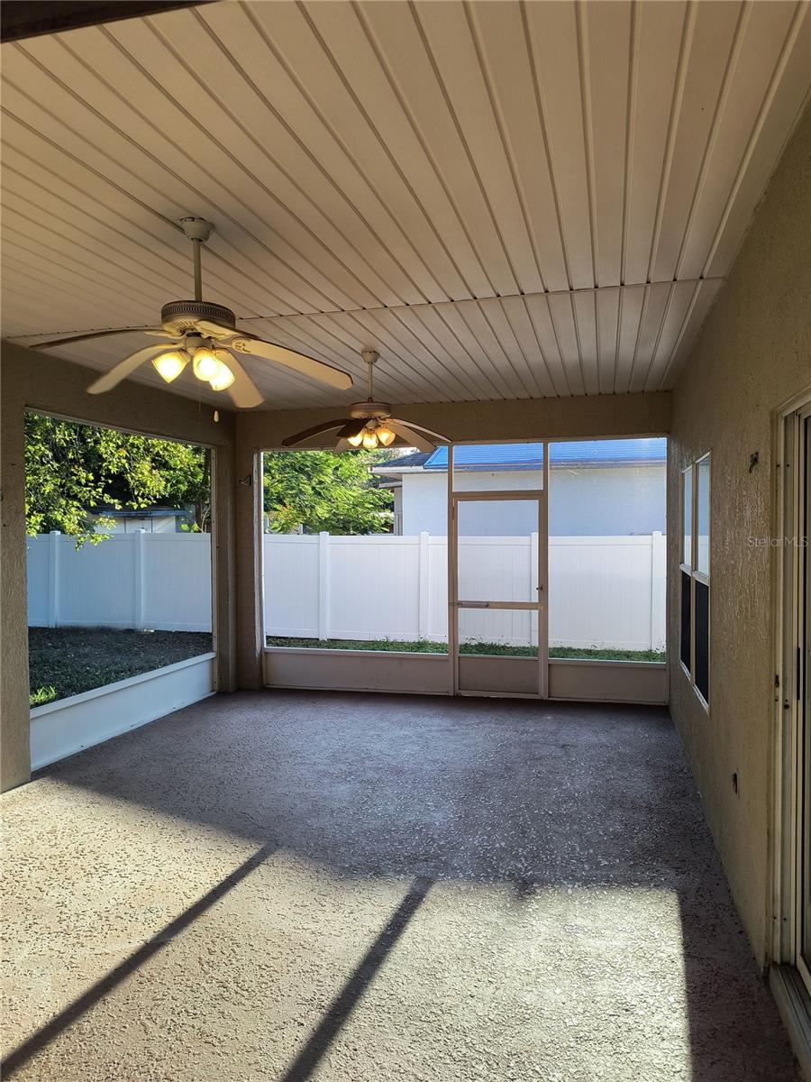 CANOE CREEK LAKES UNIT 1 - Residential Lease