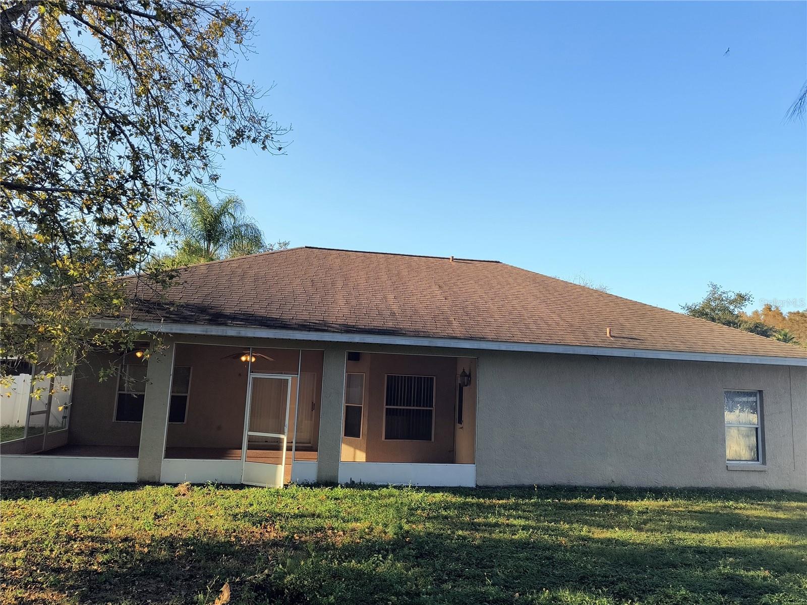 CANOE CREEK LAKES UNIT 1 - Residential Lease