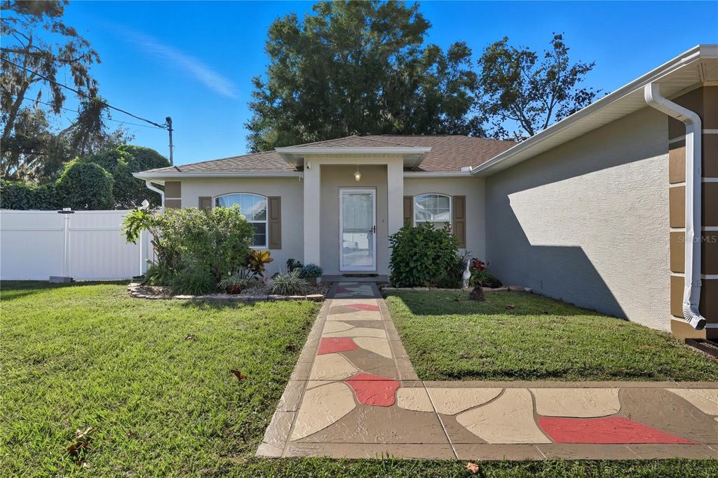 Photo of 13596 SE 53rd Avenue, Summerfield, FL 34491 (MLS # OM711319)