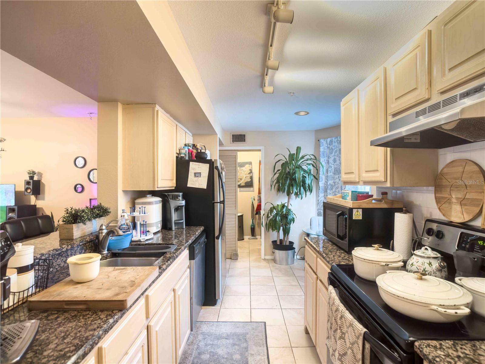 RESIDENCES AT SABAL POINT A CONDO - Residential Lease