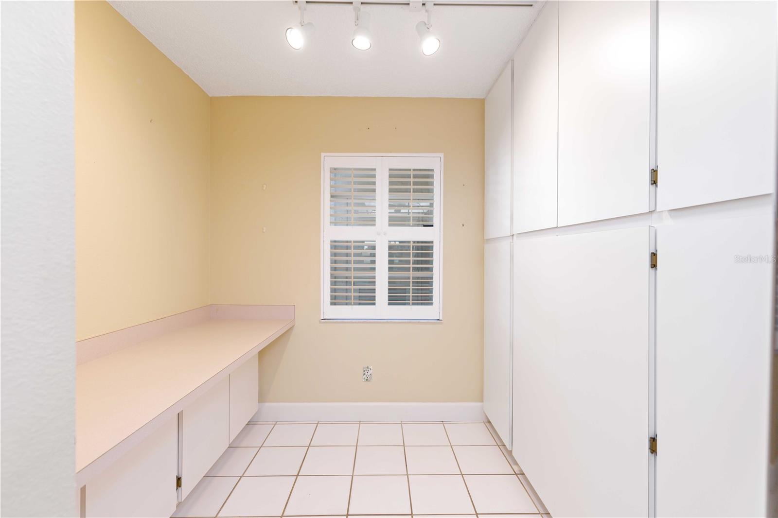 PALM-AIRE AT SARASOTA 10-C - Residential