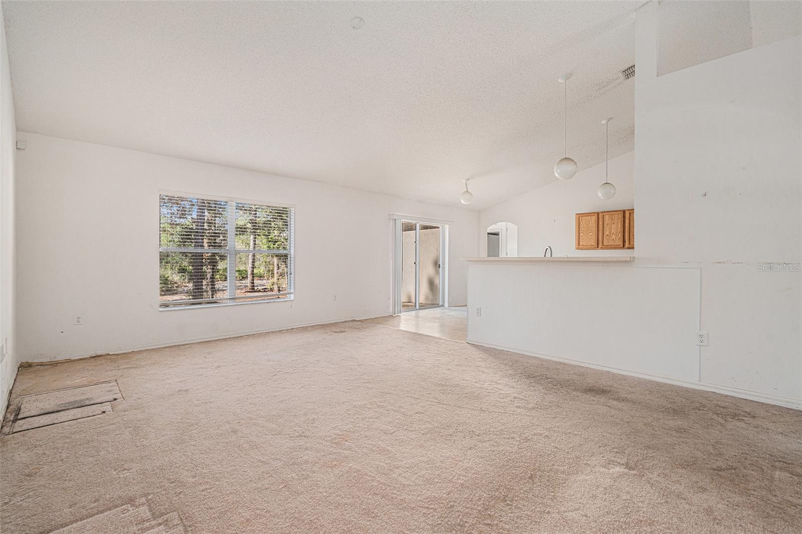 ROYAL HIGHLANDS - Residential