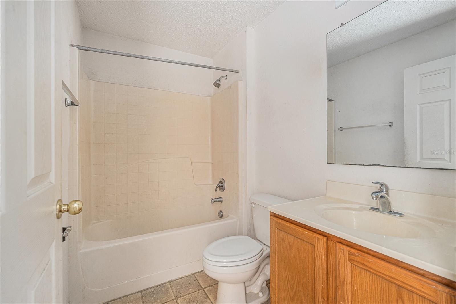 ROYAL HIGHLANDS - Residential