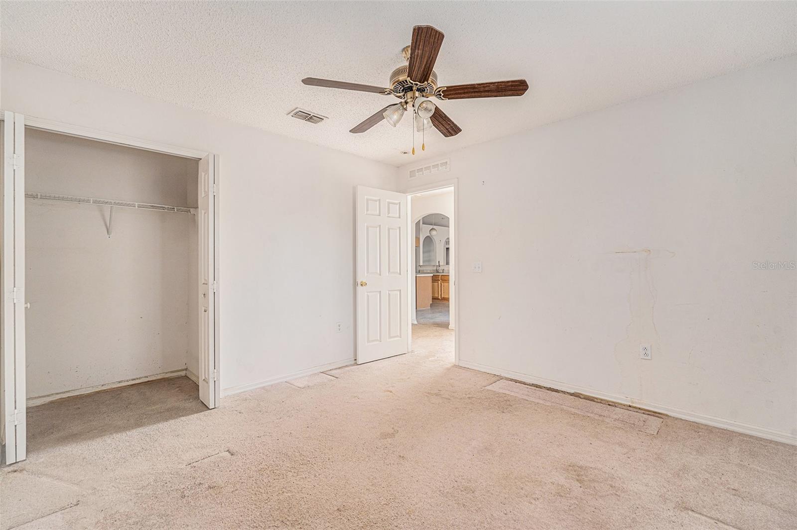 ROYAL HIGHLANDS - Residential