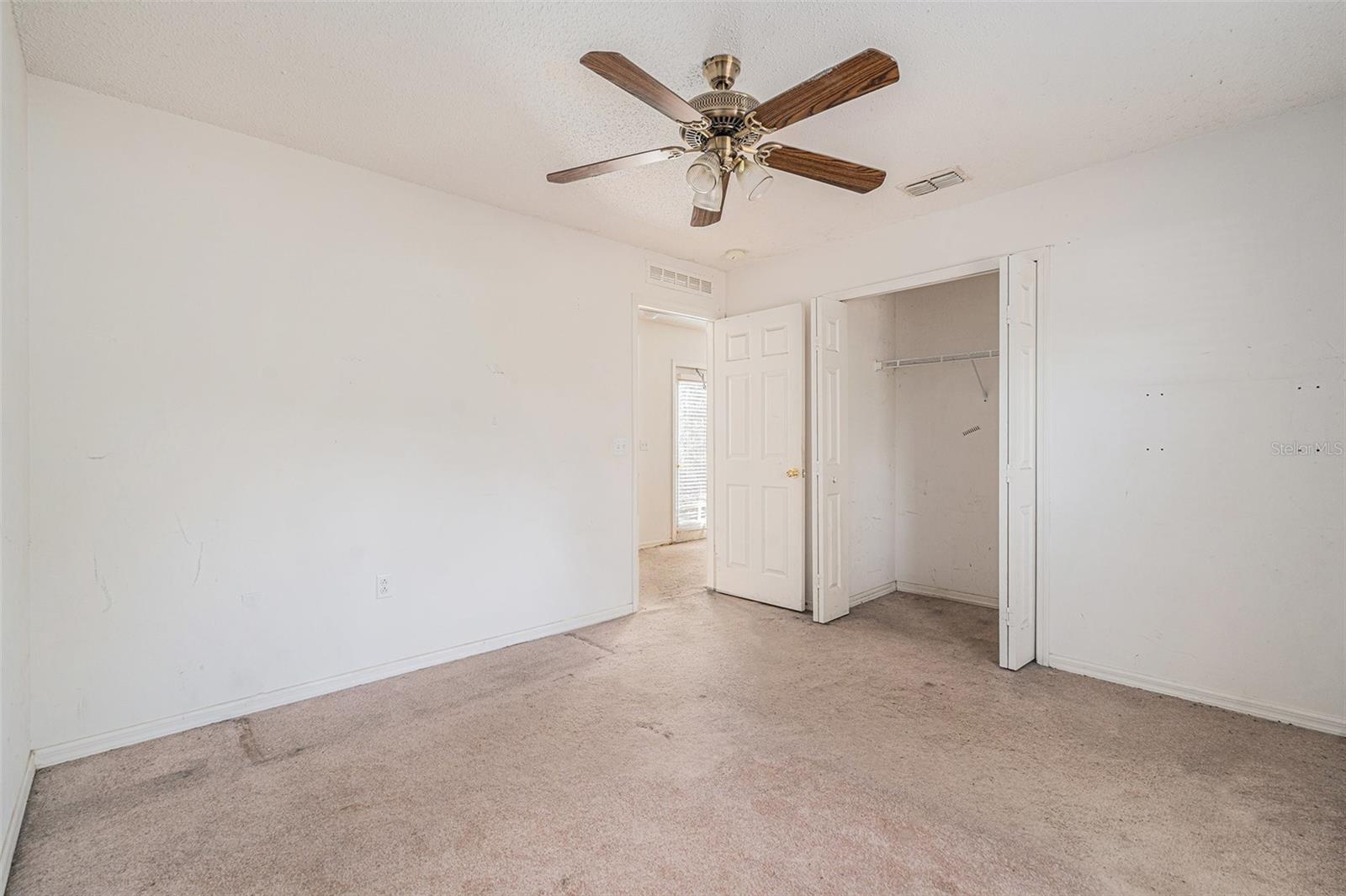 ROYAL HIGHLANDS - Residential