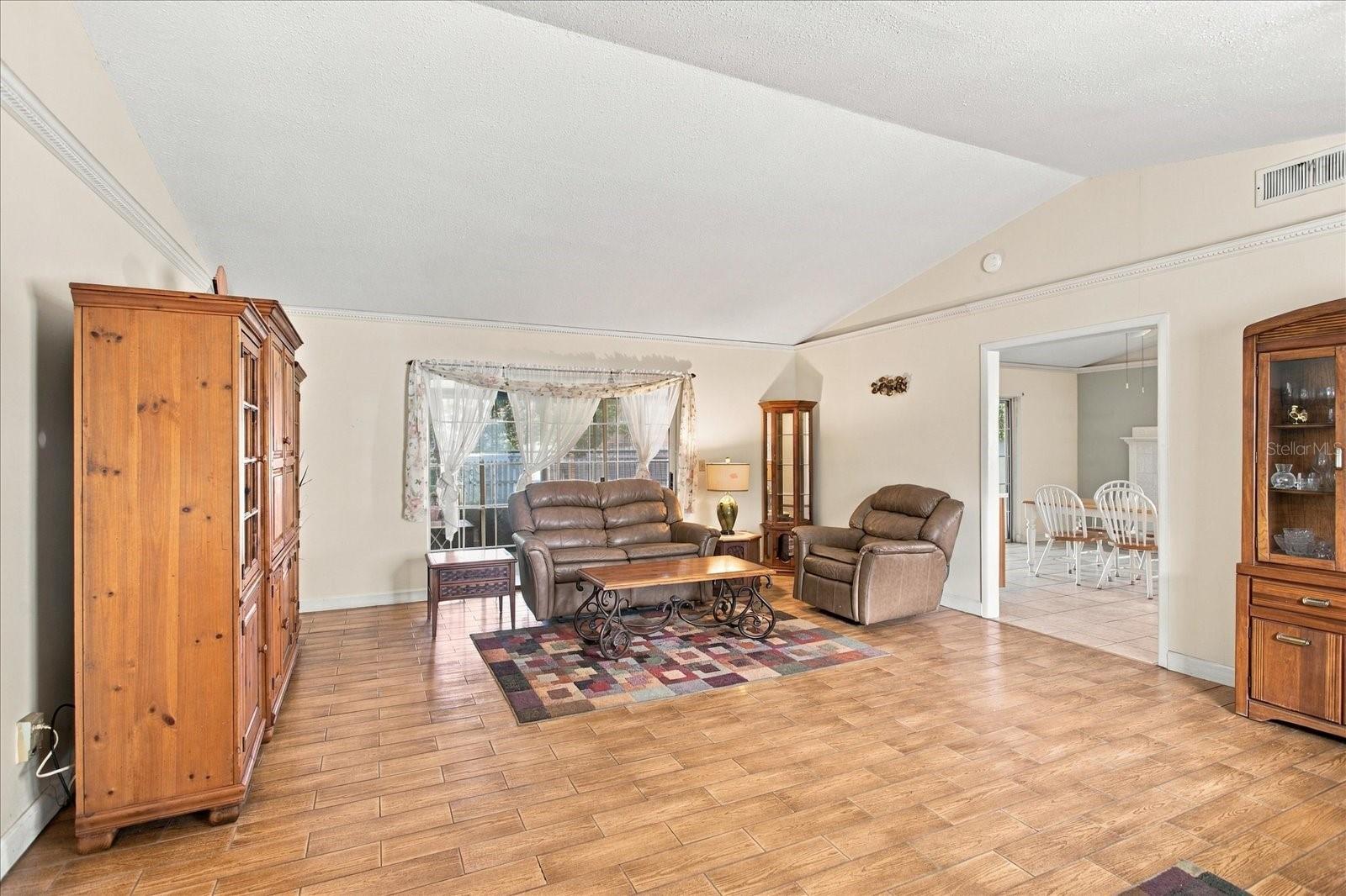 3240 AUTUMNWOOD TRAIL