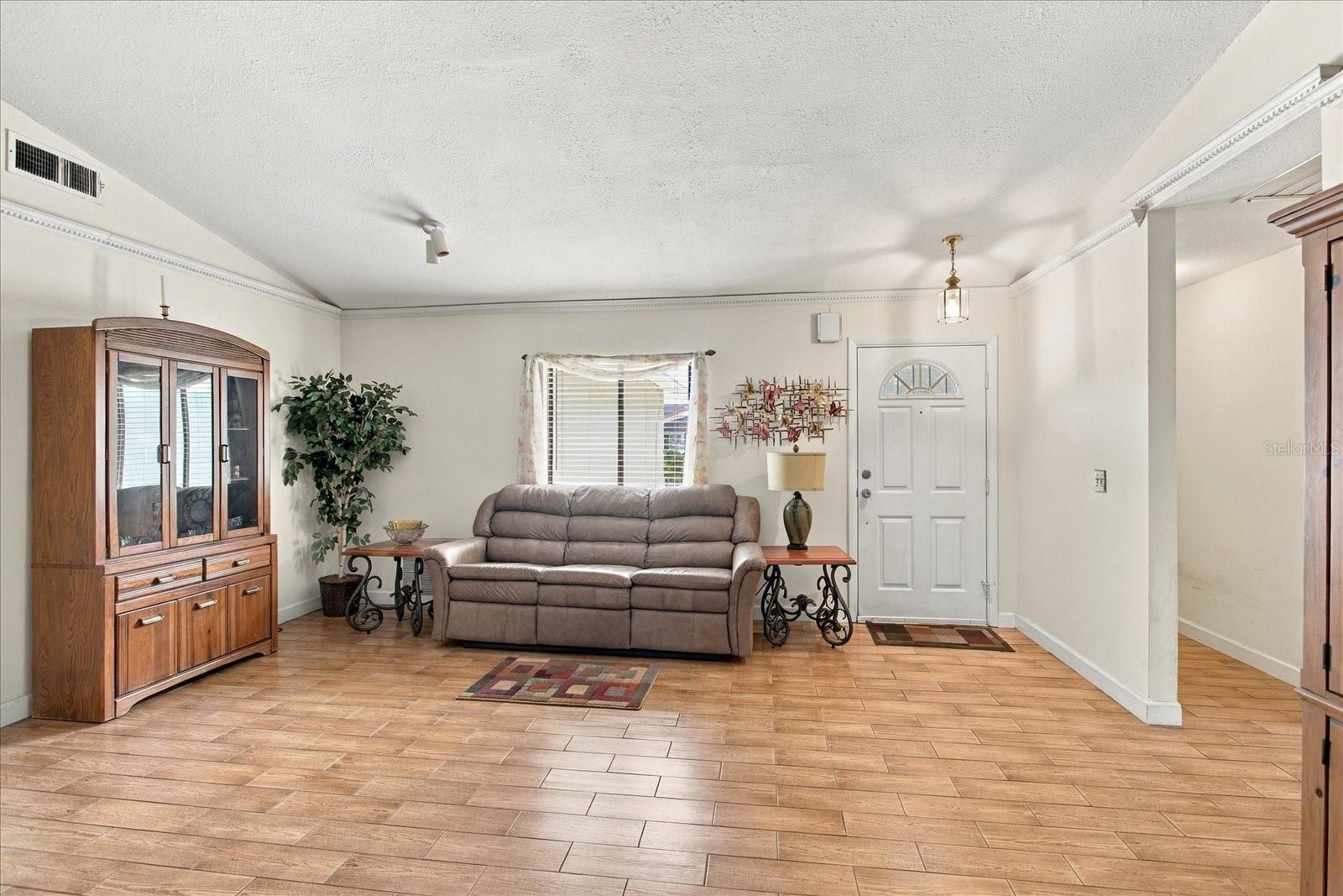3240 AUTUMNWOOD TRAIL