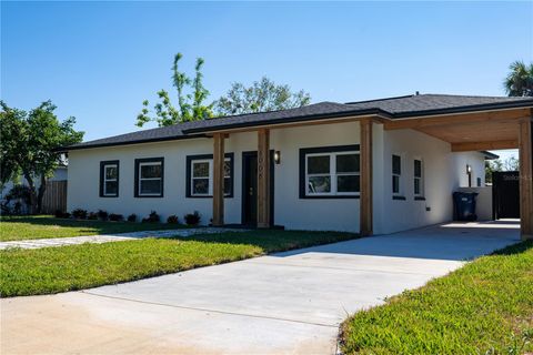 A home in TAMPA