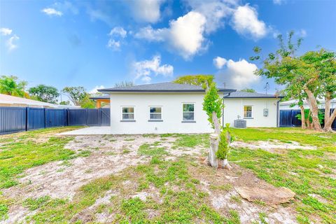 A home in TAMPA