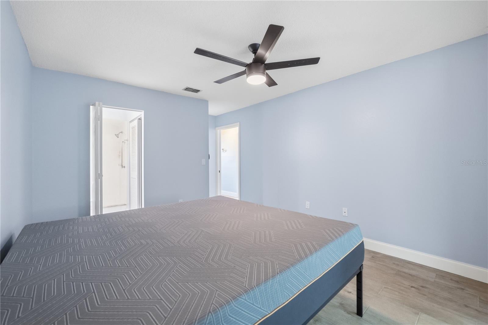 PARADISE POINTE WEST - Residential