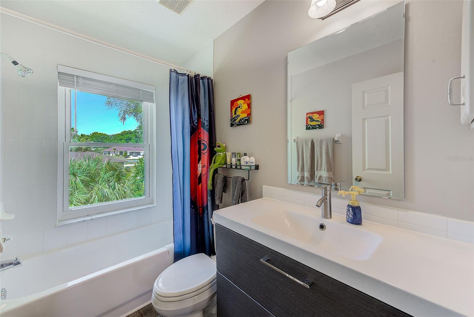CONNELL LAKE ESTATES PHASE II - Residential