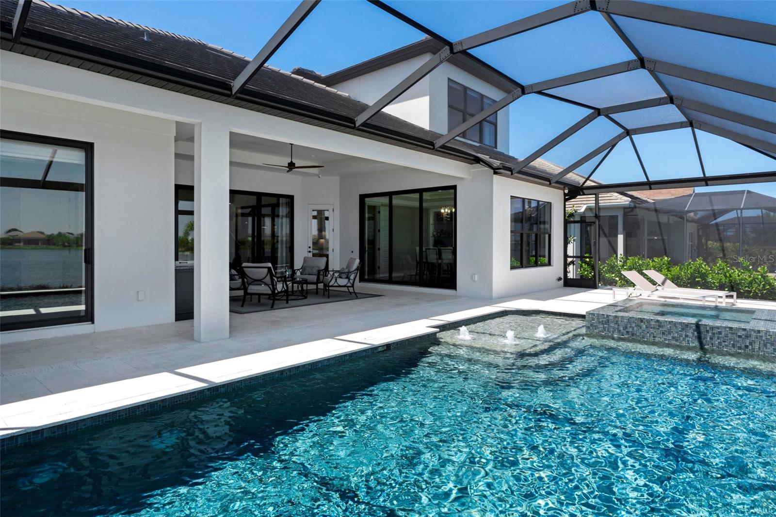 LAKEHOUSE COVE AT WATERSIDE - Residential