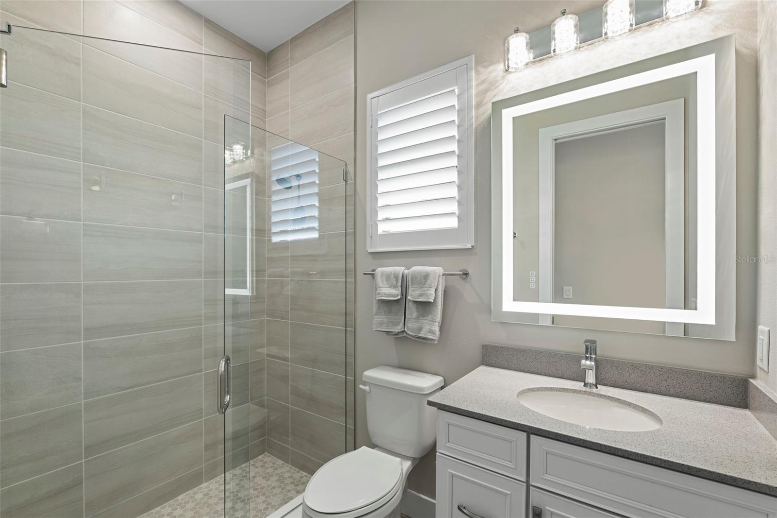 LAKEHOUSE COVE AT WATERSIDE - Residential