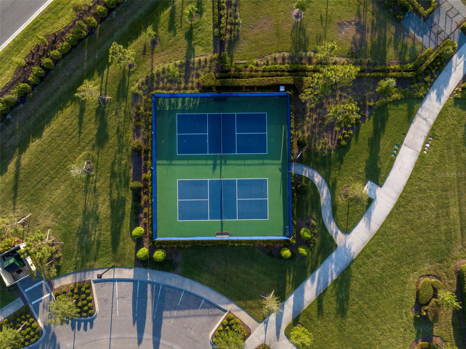 LAKEHOUSE COVE AT WATERSIDE - Residential