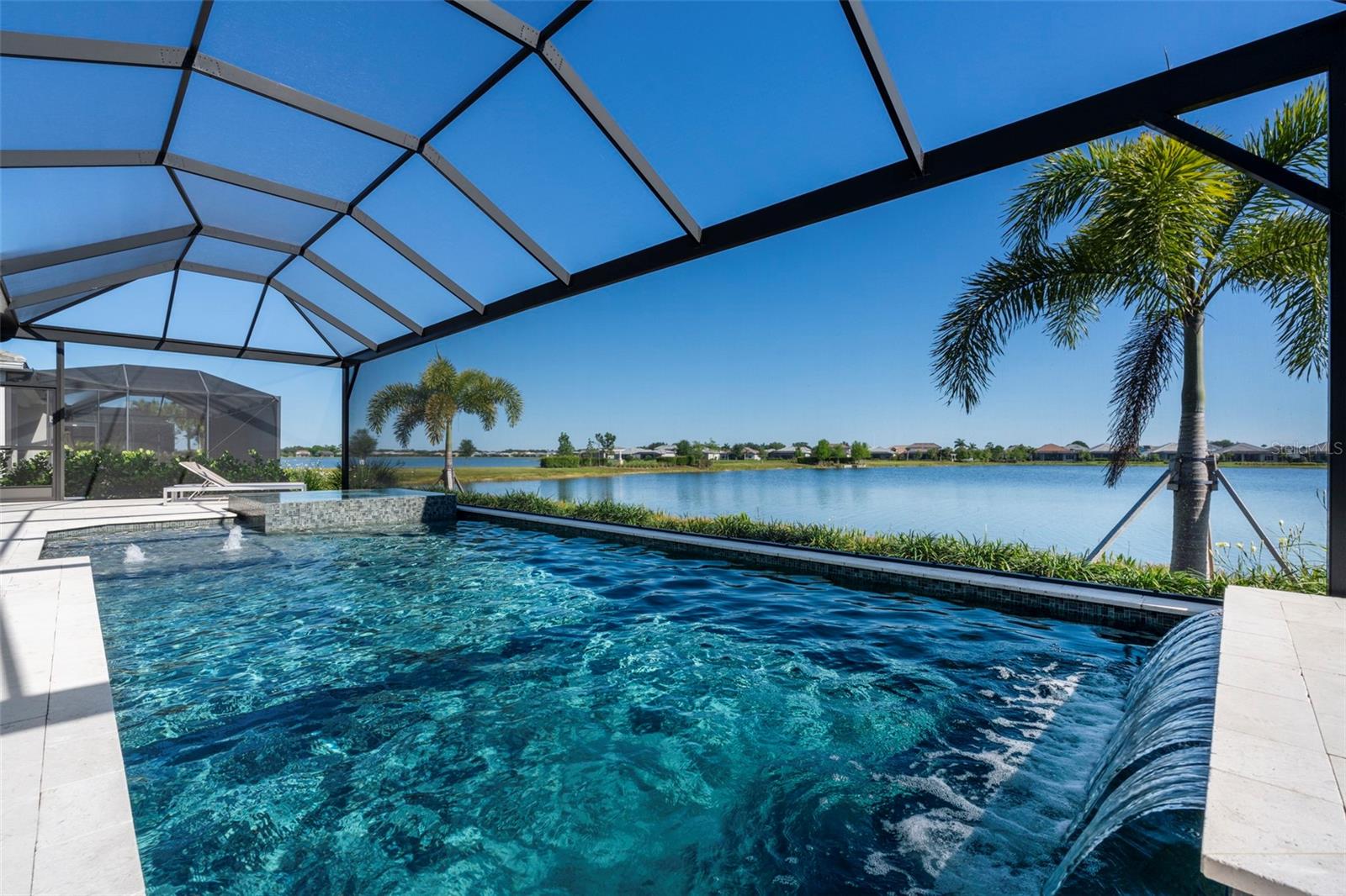 LAKEHOUSE COVE AT WATERSIDE - Residential