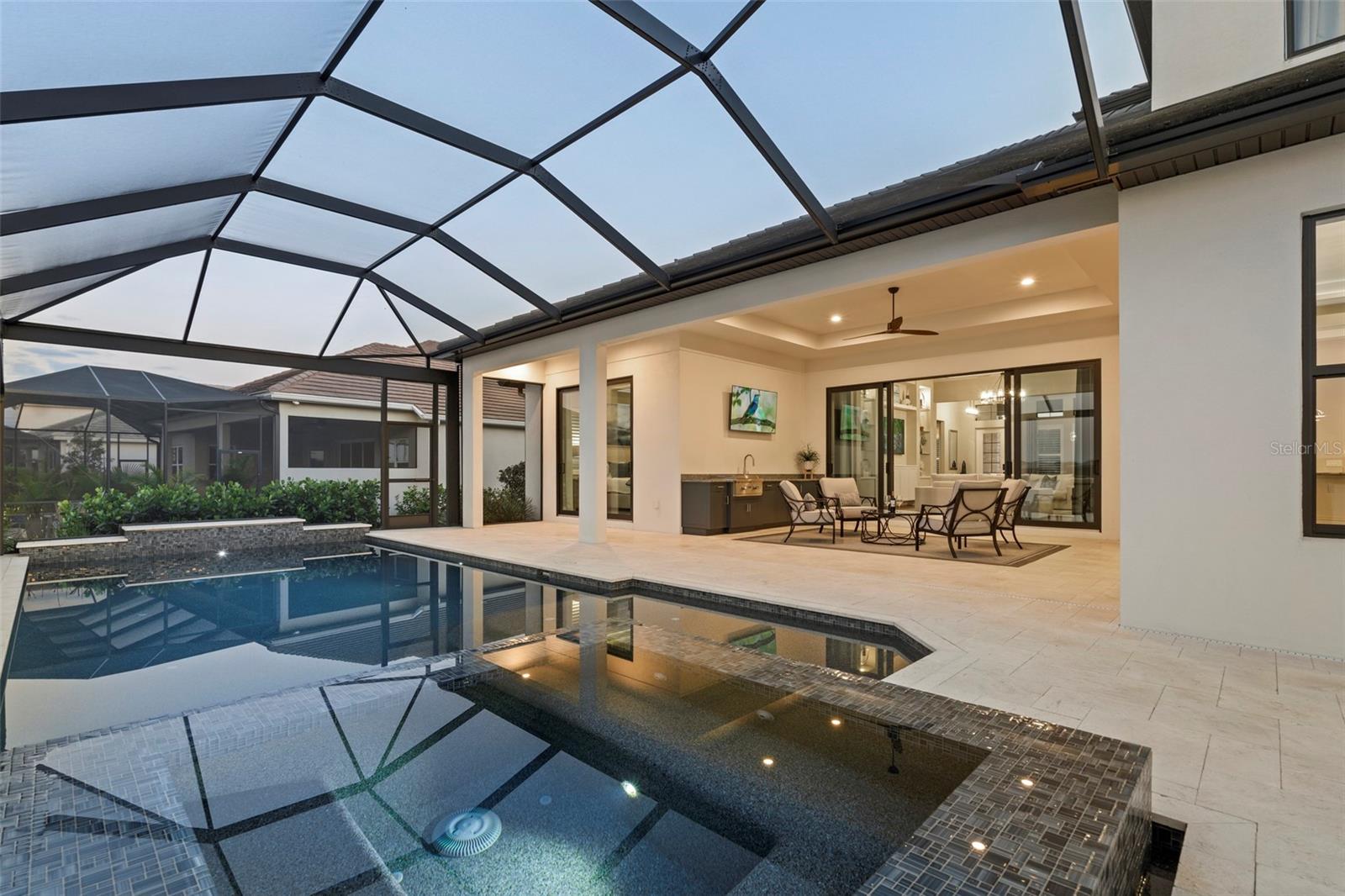 LAKEHOUSE COVE AT WATERSIDE - Residential