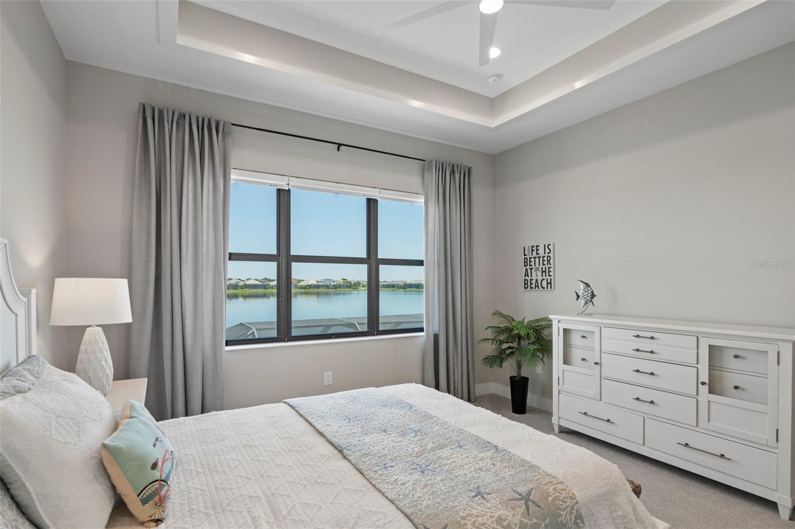 LAKEHOUSE COVE AT WATERSIDE - Residential