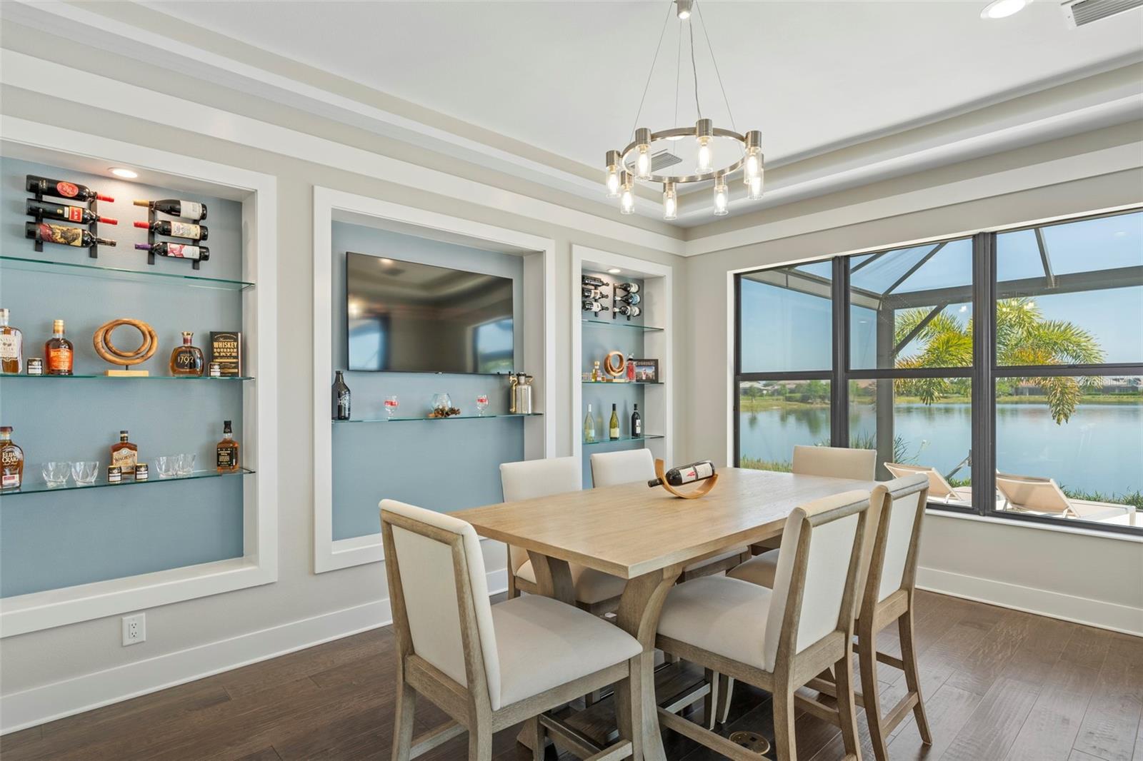 LAKEHOUSE COVE AT WATERSIDE - Residential