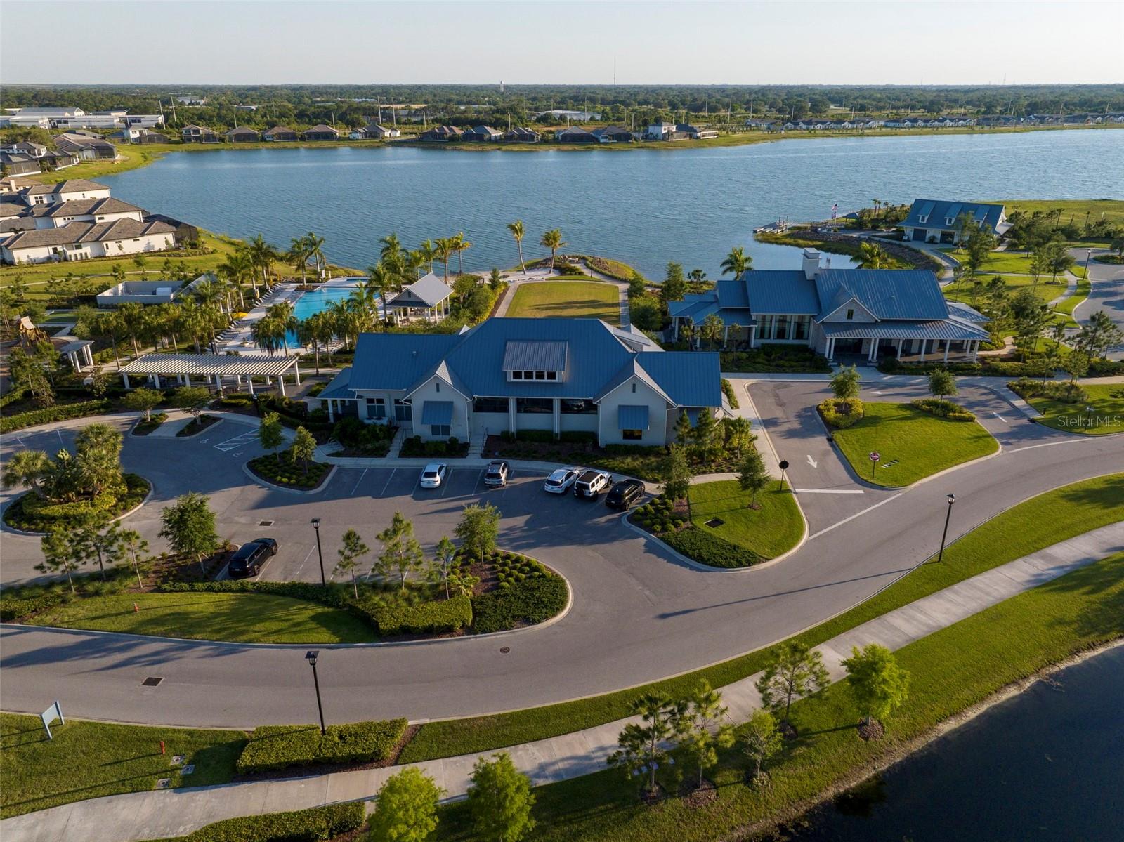 LAKEHOUSE COVE AT WATERSIDE - Residential