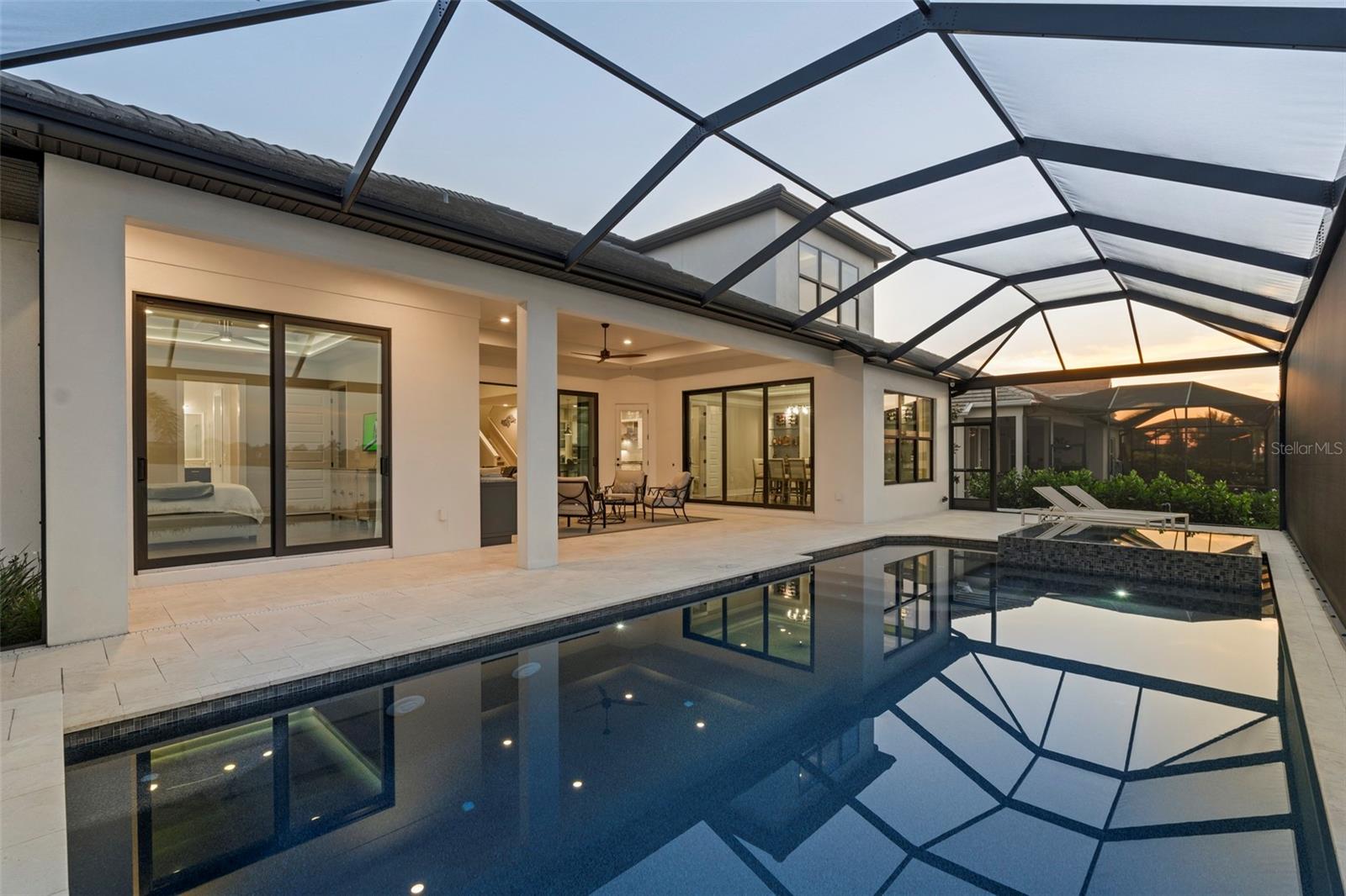 LAKEHOUSE COVE AT WATERSIDE - Residential