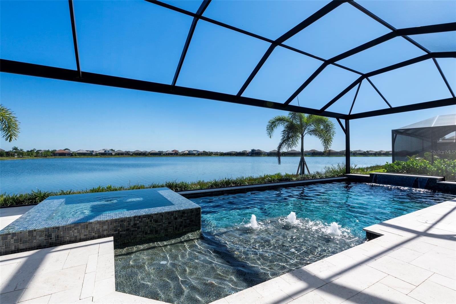 LAKEHOUSE COVE AT WATERSIDE - Residential