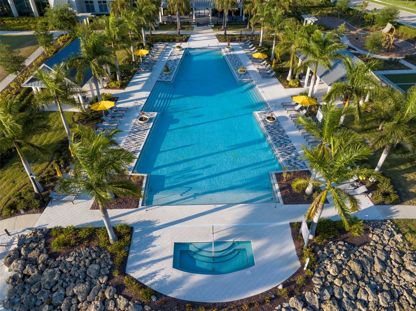 LAKEHOUSE COVE AT WATERSIDE - Residential