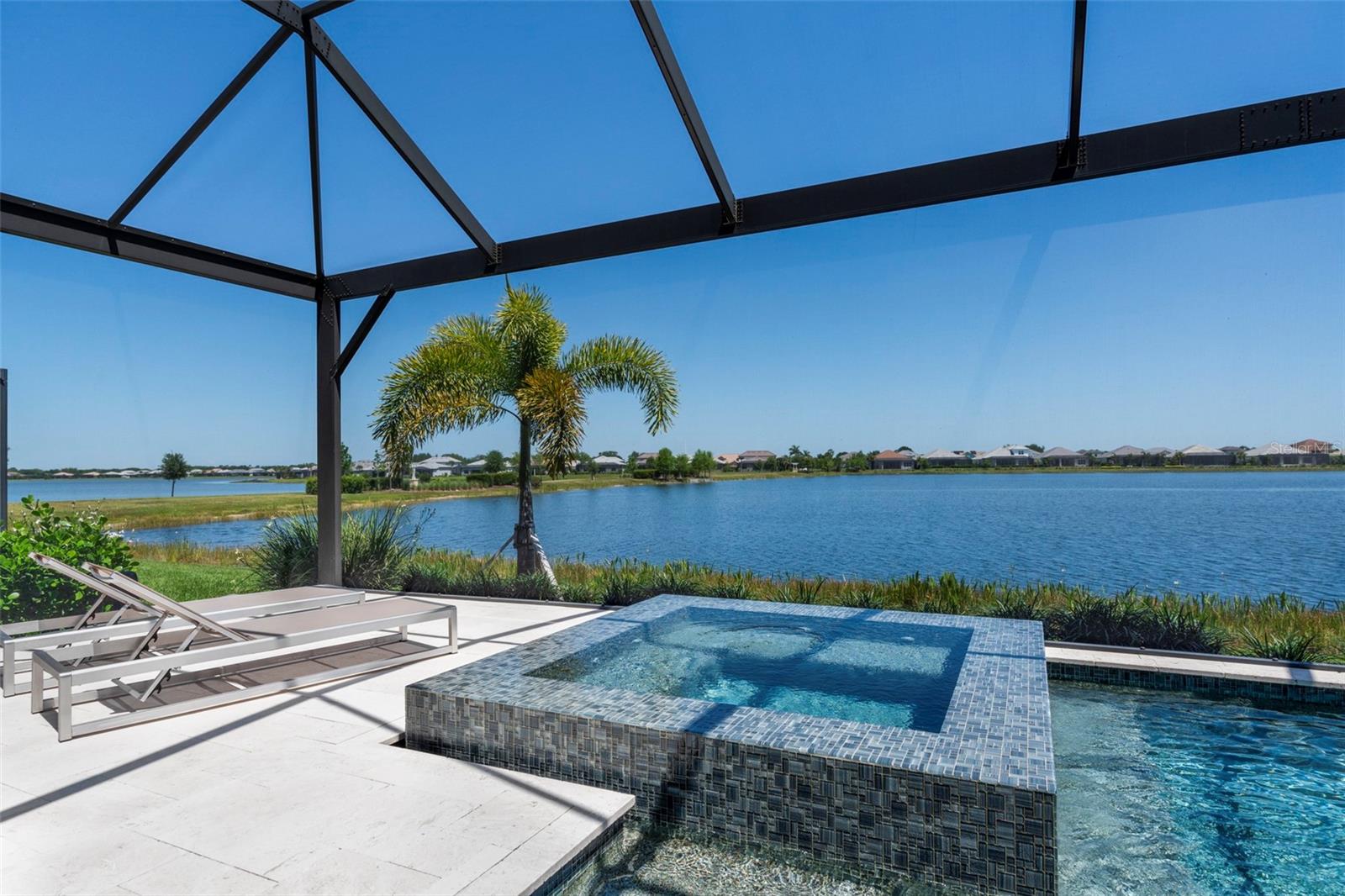 LAKEHOUSE COVE AT WATERSIDE - Residential